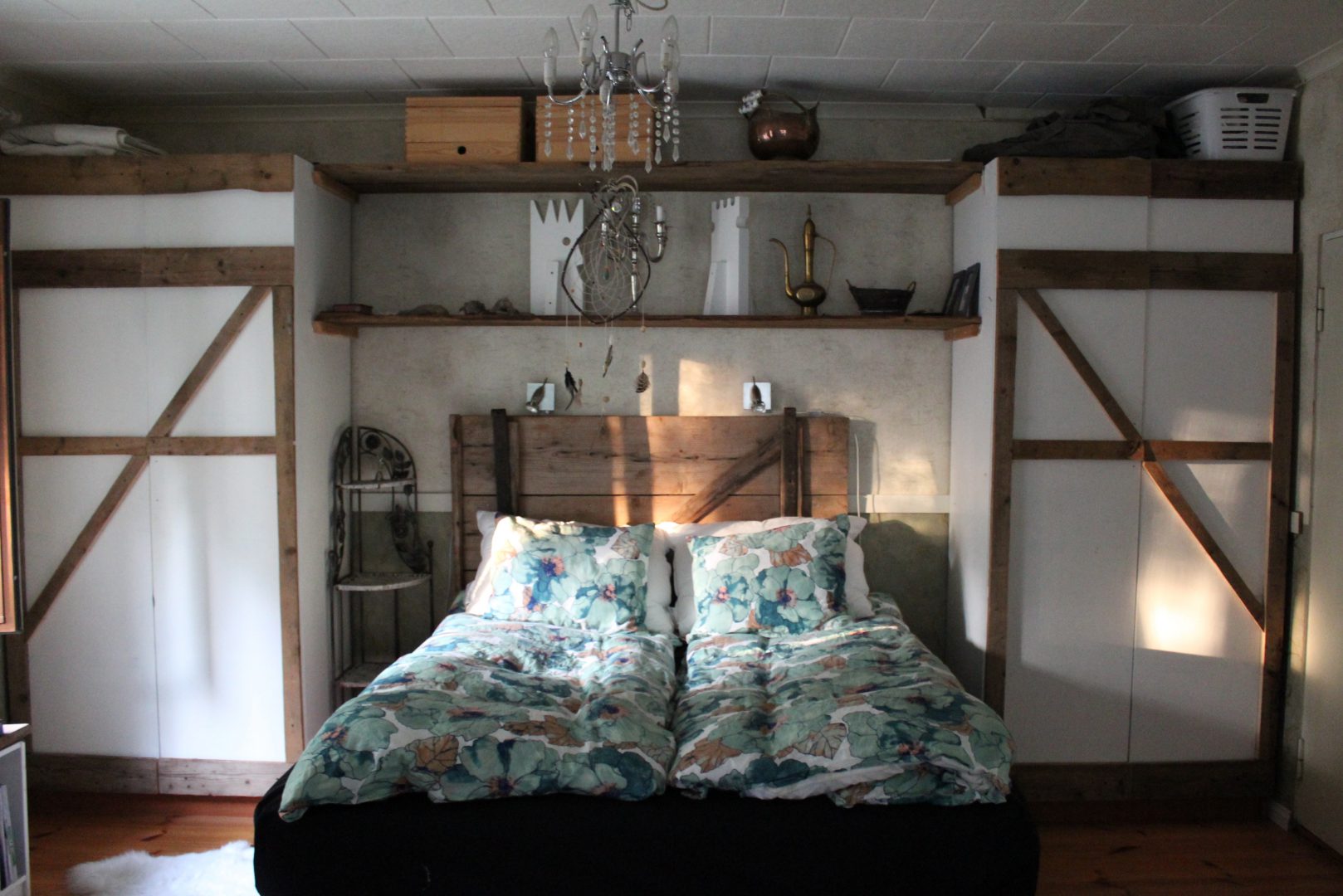 Do you like this bedroom?